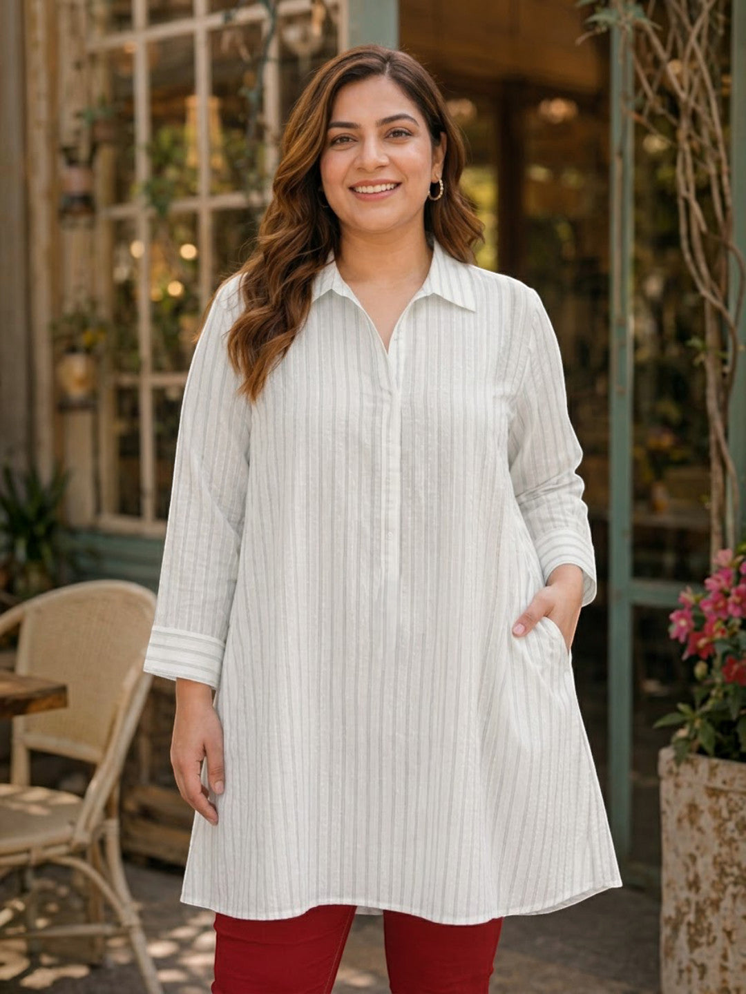 Women Plus Size White Stripes Cotton Tunic Oxolloxo