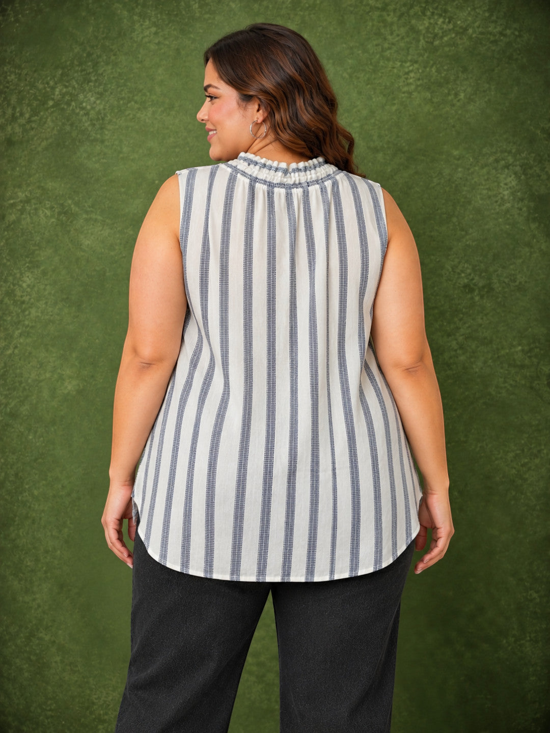 Women Plus Size White Stripe Print Round Keyhole Neck Tie-Up Detail Sleeveless Top