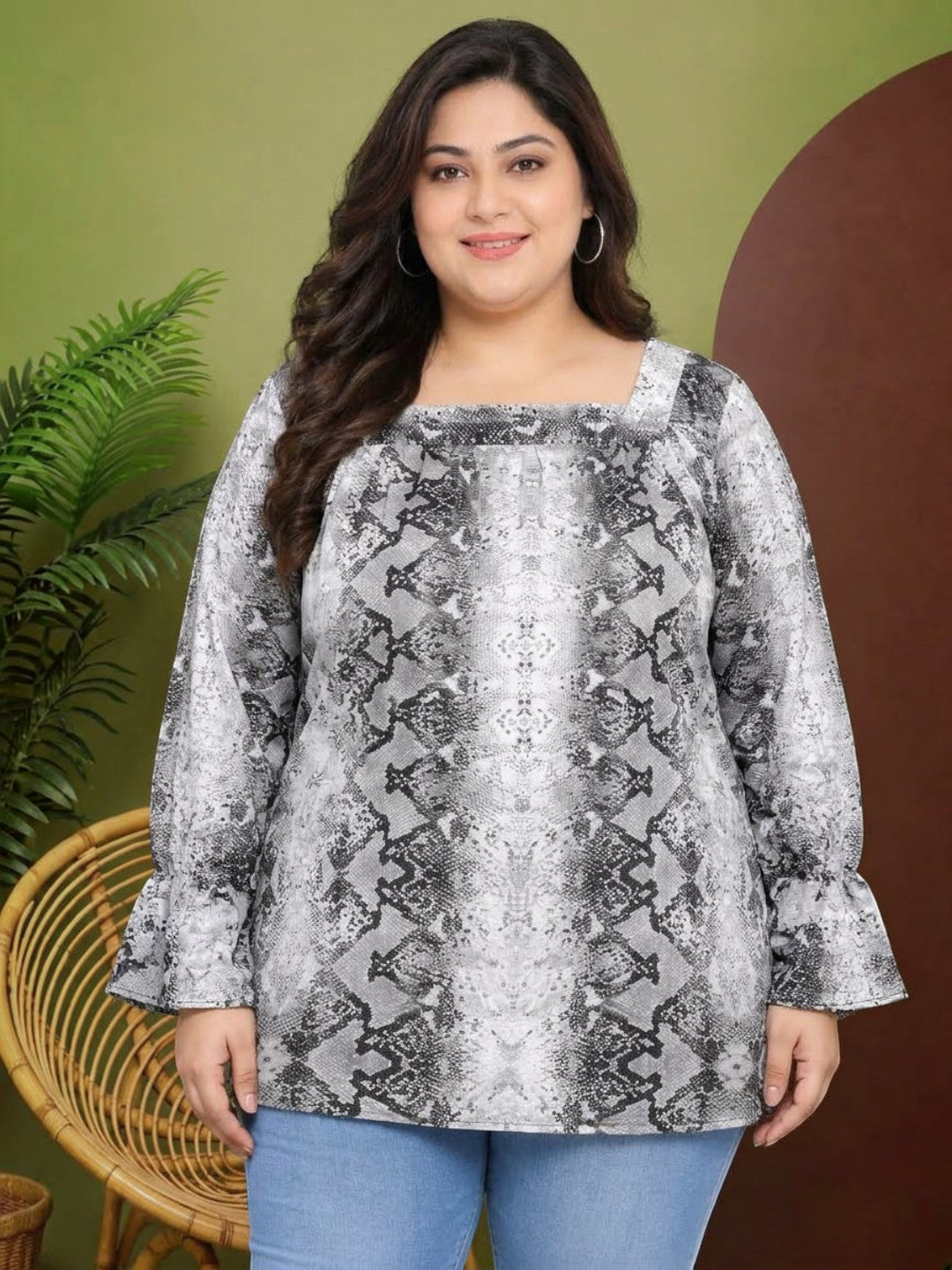 Plus Size White Printed Top