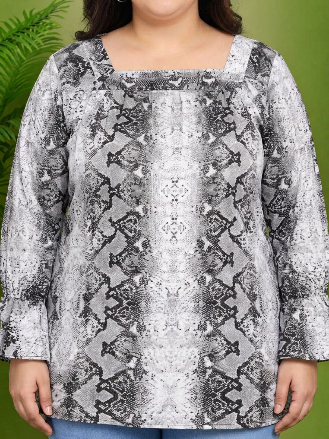 Plus Size White Printed Top