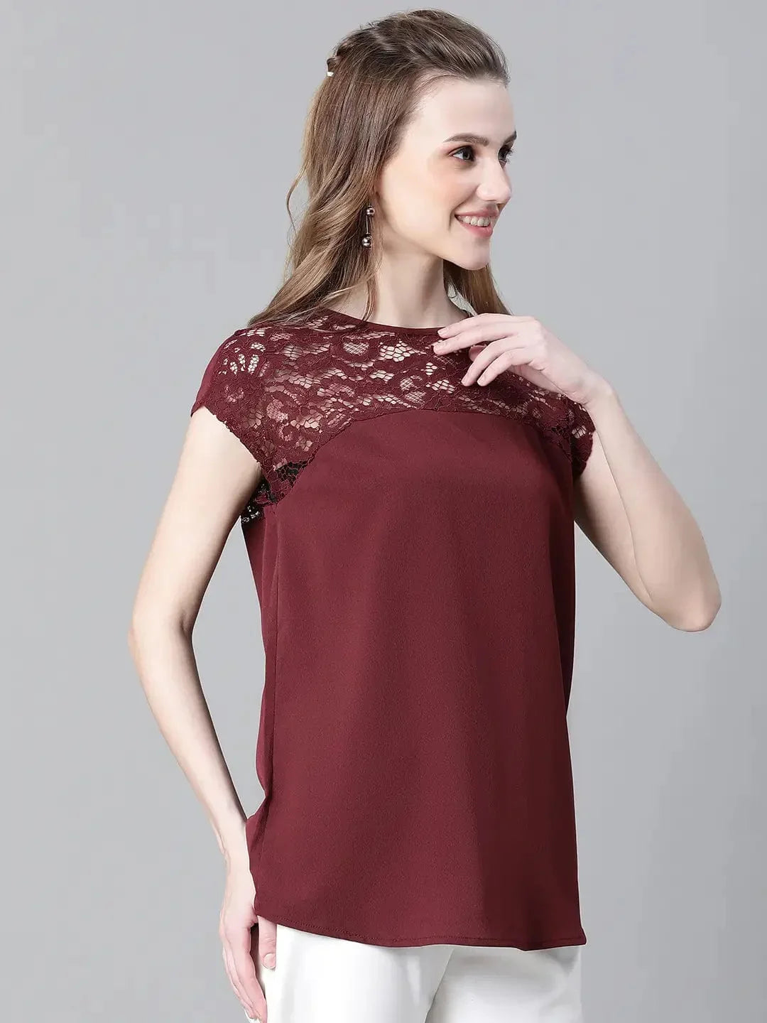Women Soild Maroon Round Neck Short Sleeve Net Deatiled Top - oxolloxo
