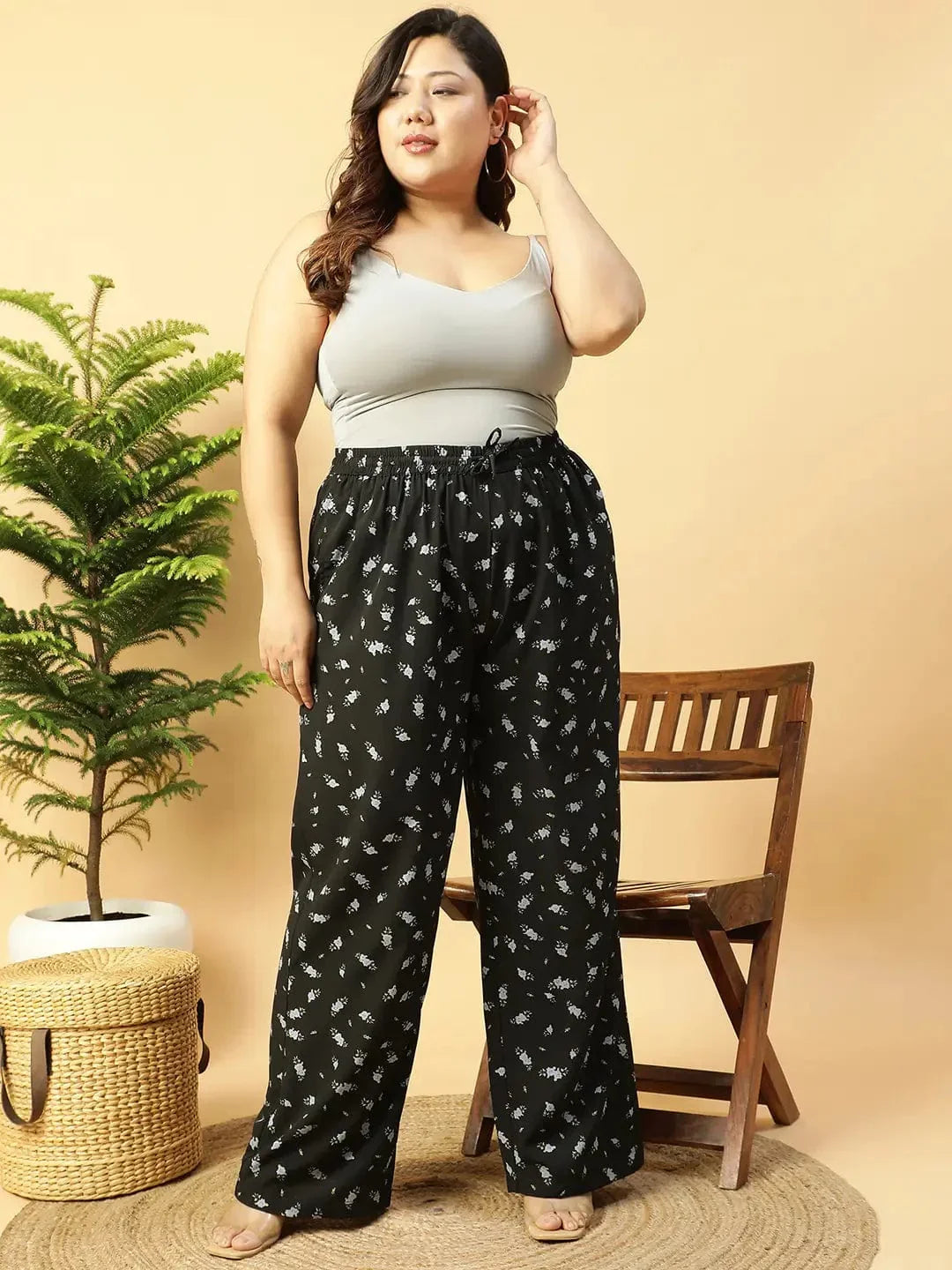 Plus Size Black Floral Print Pant