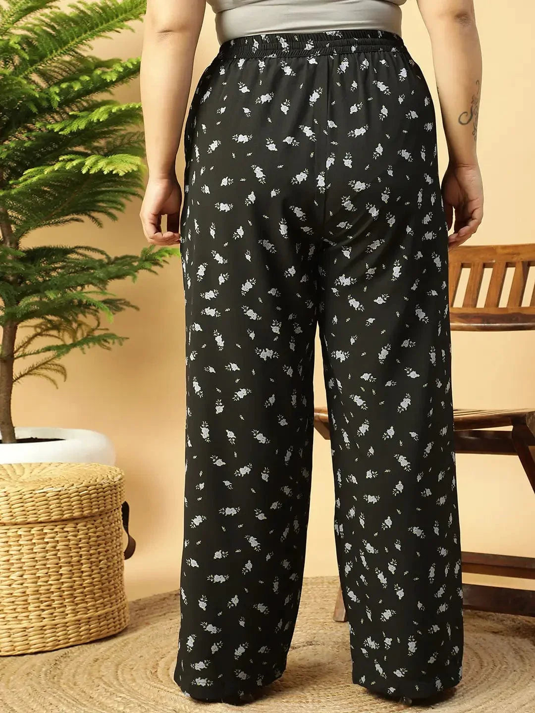 Plus Size Black Floral Print Pant