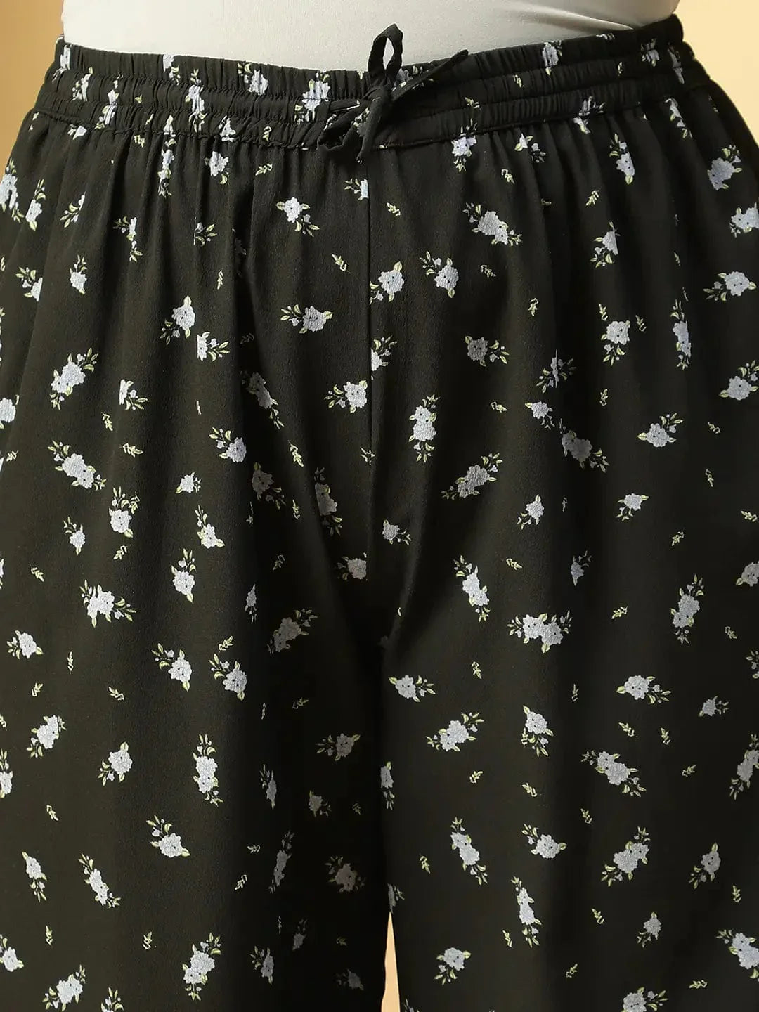 Plus Size Black Floral Print Pant