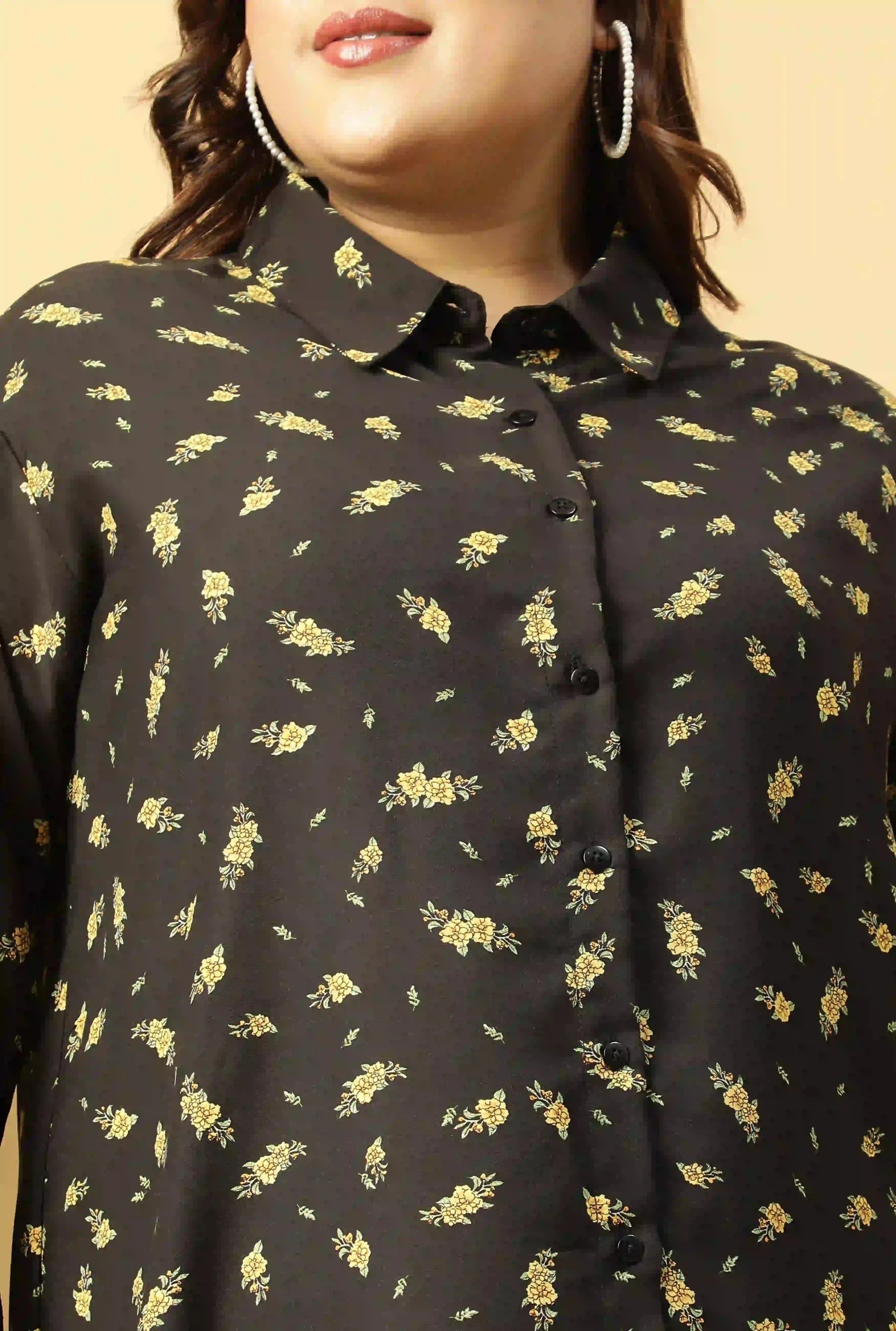 black-floral-printed-shirt-and-trouser-women-plus-size-co-ord-set