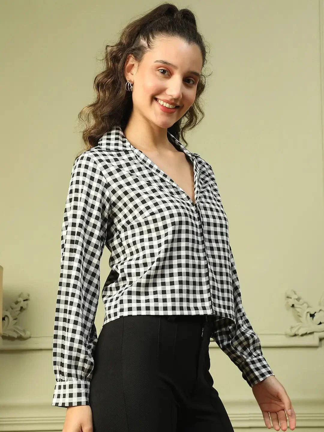 Gleam Black Check Print Long Sleeve Open Collared Button Down Women Crop Shirt - oxolloxo