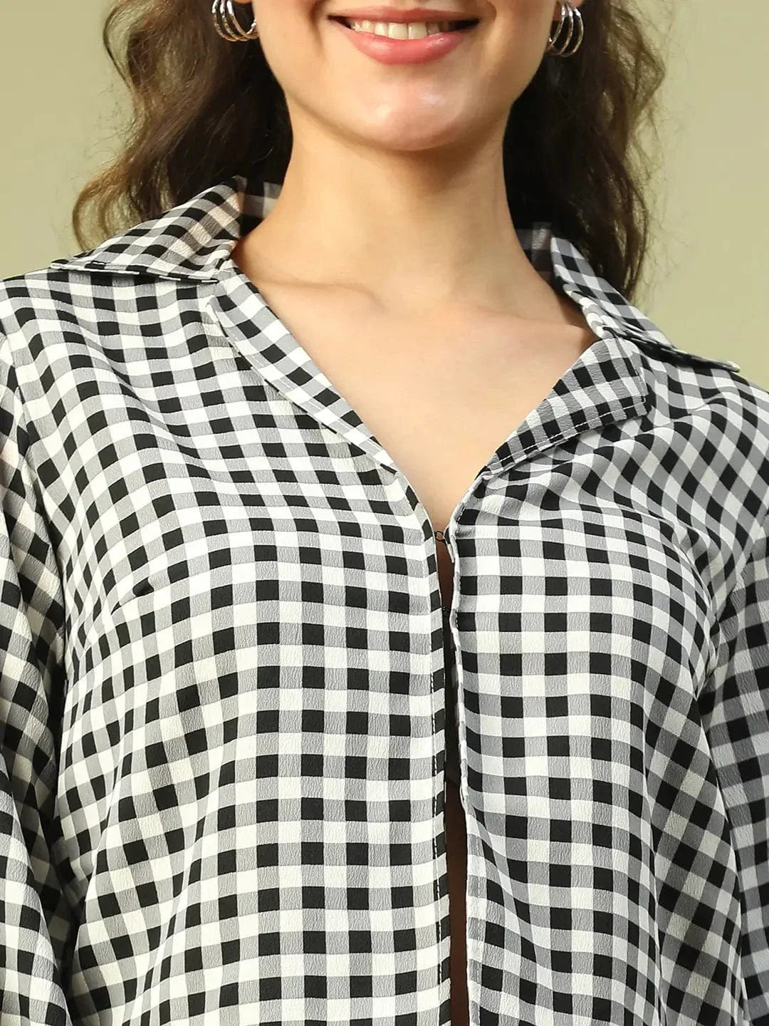 Gleam Black Check Print Long Sleeve Open Collared Button Down Women Crop Shirt - oxolloxo