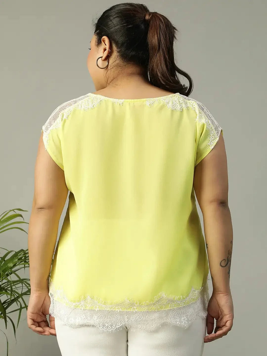The Yellow Short Sleeve Lace Detailed Plus Size Women Top - oxolloxo