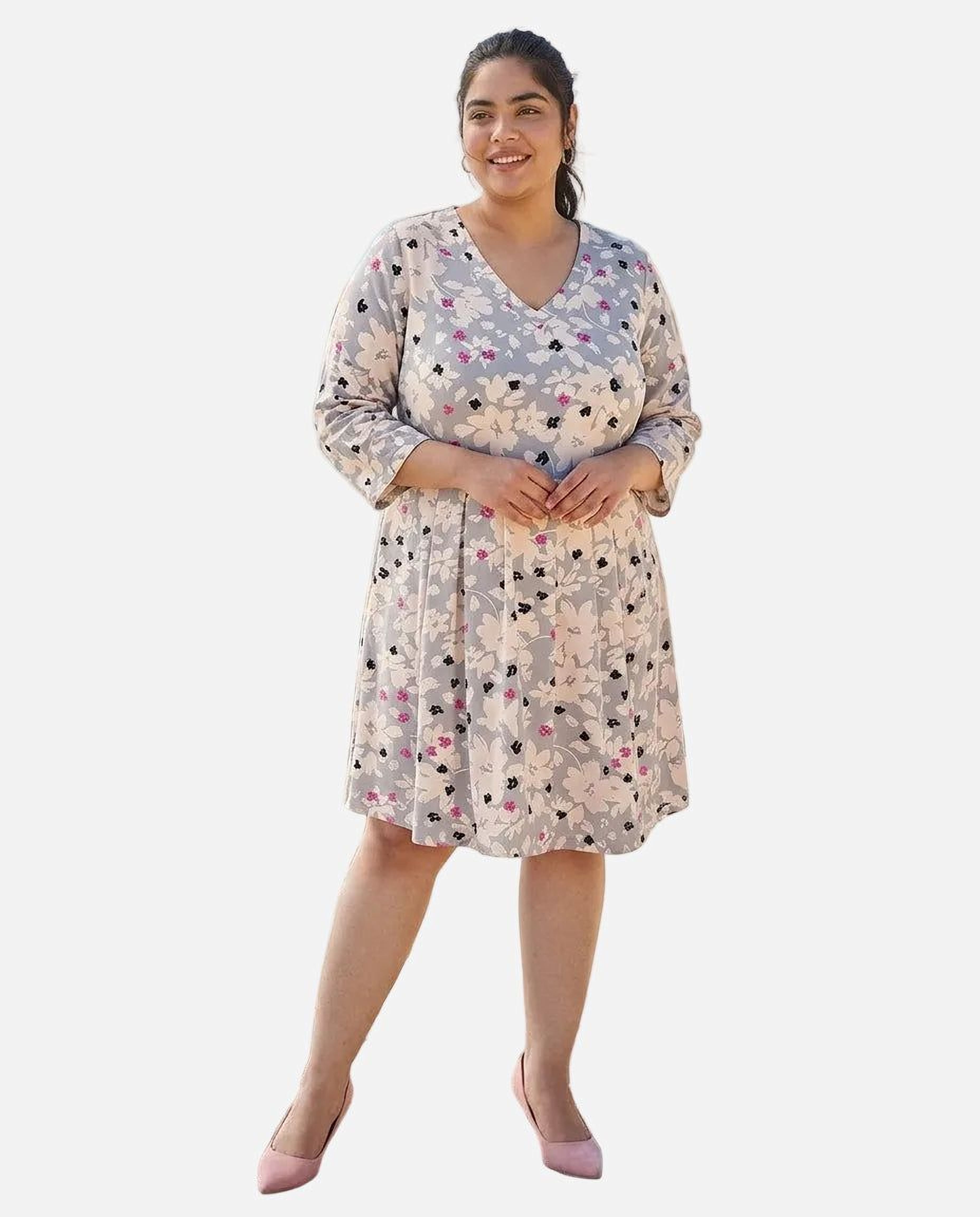 Oxolloxo plus size multicolor floral print polyester dress with V-neck and 3/4 sleeves.