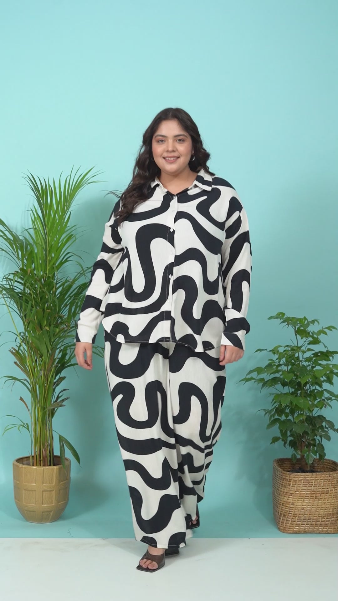 Plus Size Off-White Printed Pant