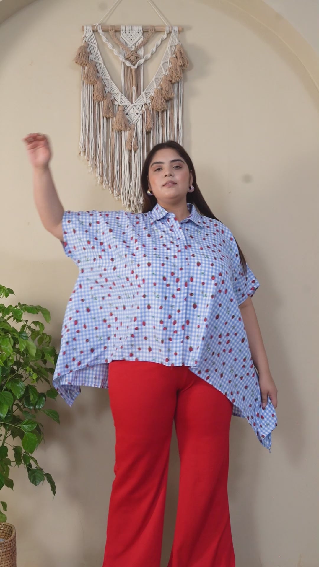 Plus Size Blue Heart Print Top